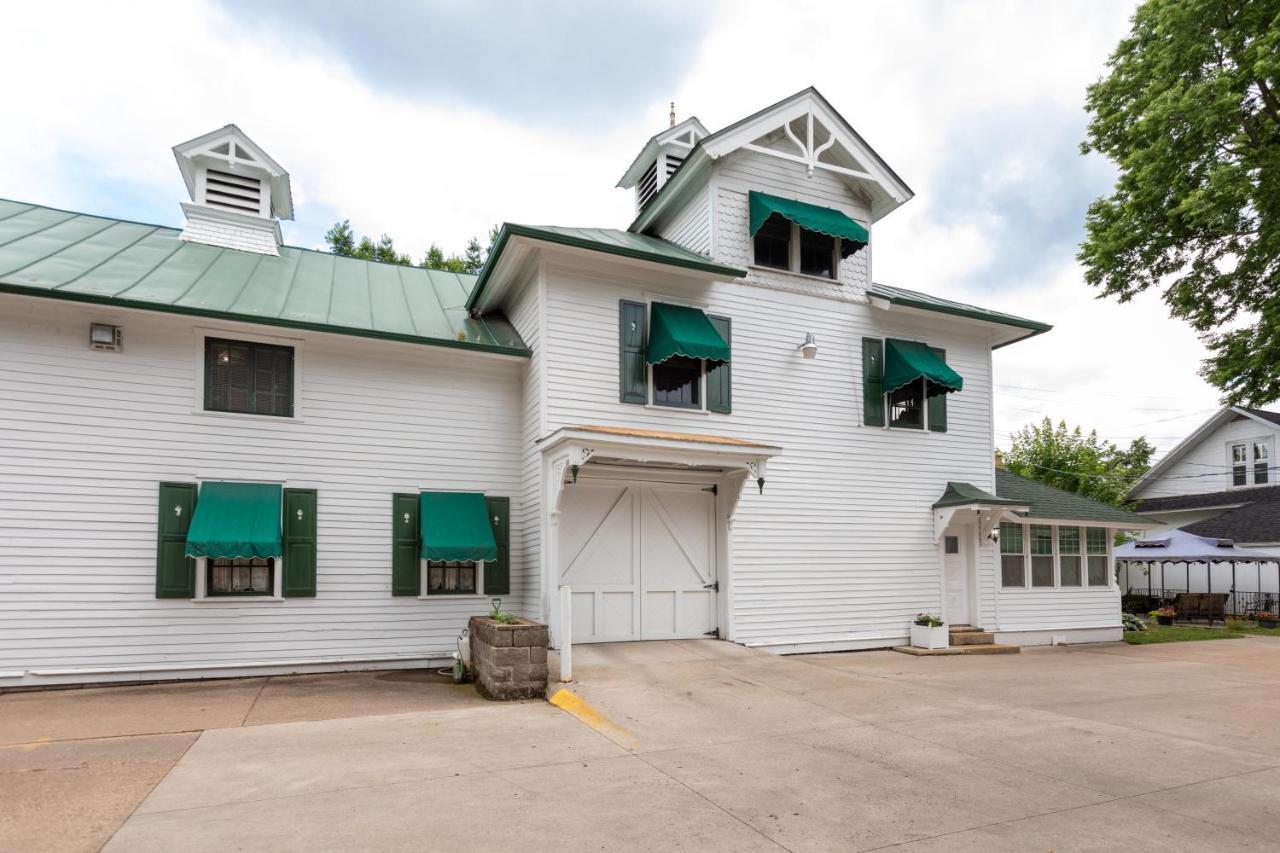 Carriage House Bed & Breakfast Winona Bagian luar foto