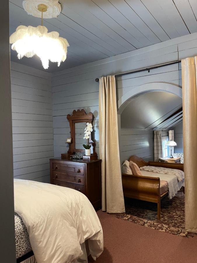 Carriage House Bed & Breakfast Winona Bagian luar foto