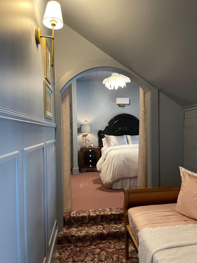 Carriage House Bed & Breakfast Winona Bagian luar foto