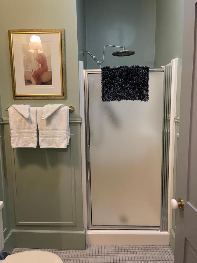Carriage House Bed & Breakfast Winona Bagian luar foto