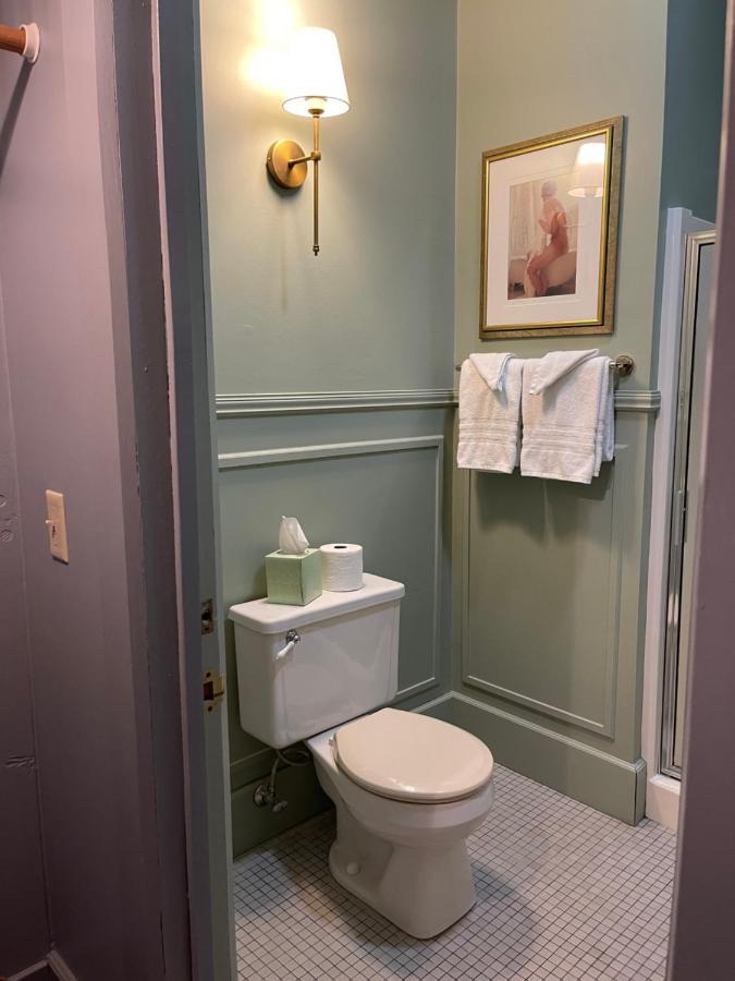 Carriage House Bed & Breakfast Winona Bagian luar foto