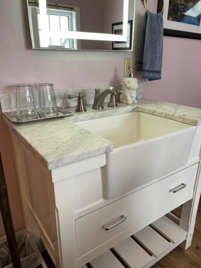 Carriage House Bed & Breakfast Winona Bagian luar foto