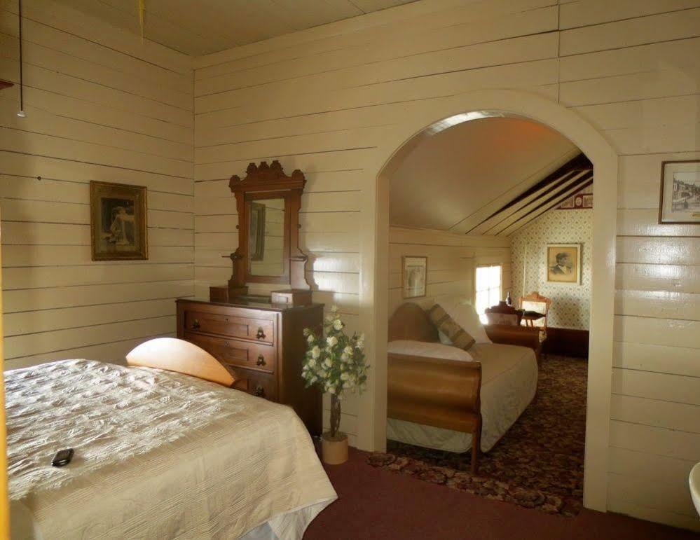 Carriage House Bed & Breakfast Winona Bagian luar foto