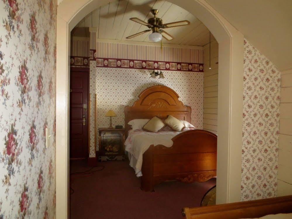 Carriage House Bed & Breakfast Winona Bagian luar foto