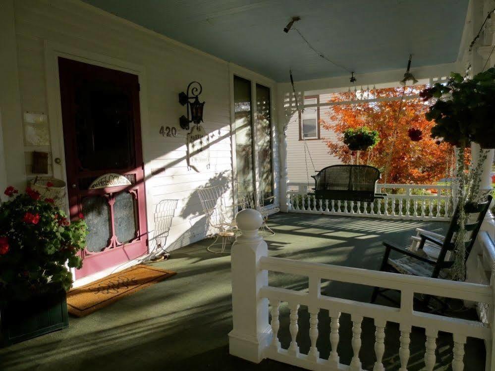 Carriage House Bed & Breakfast Winona Bagian luar foto